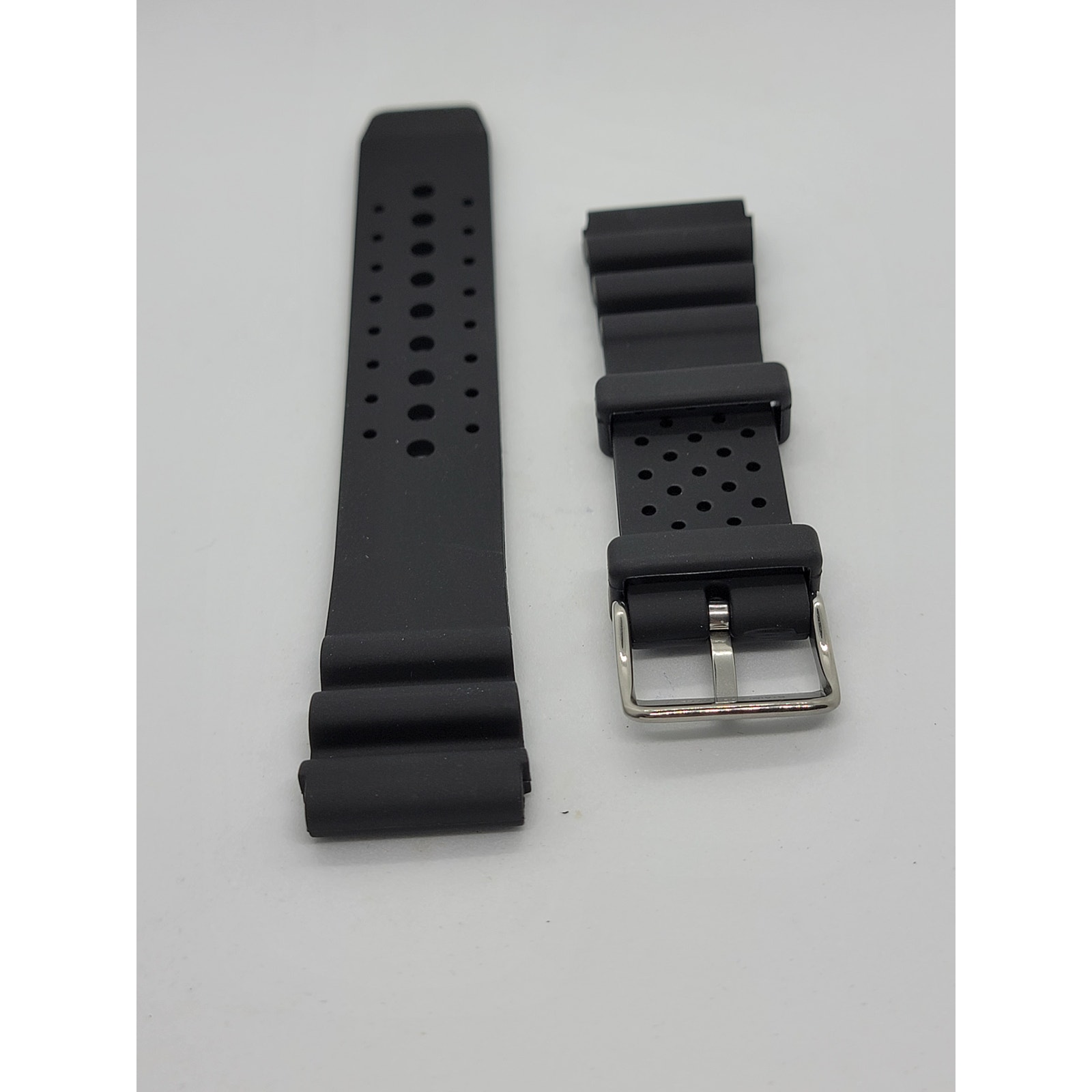 22mm Rubber Vent Black Dive Strap Buckle